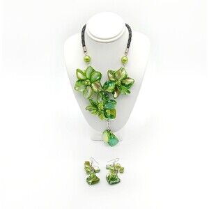 Handmade Green Shell Corded Necklace and Earrings Set
